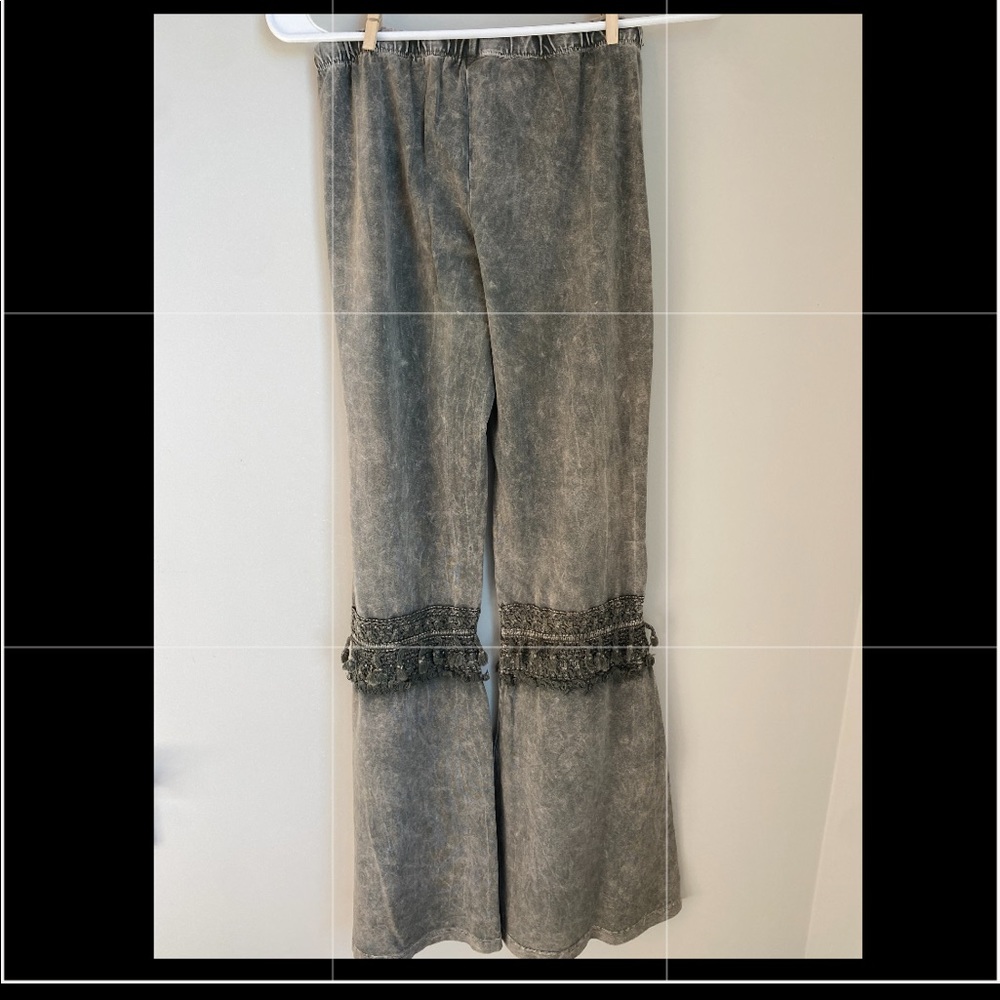 Green wash flare hippy leggings Medium